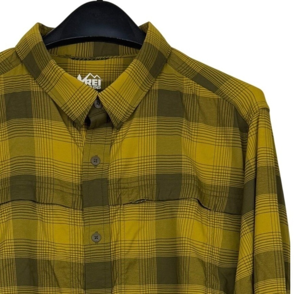 REI Co-op Sahara Roll Up Long Sleeve Mens Medium Green Yellow Plaid Hiking Shirt